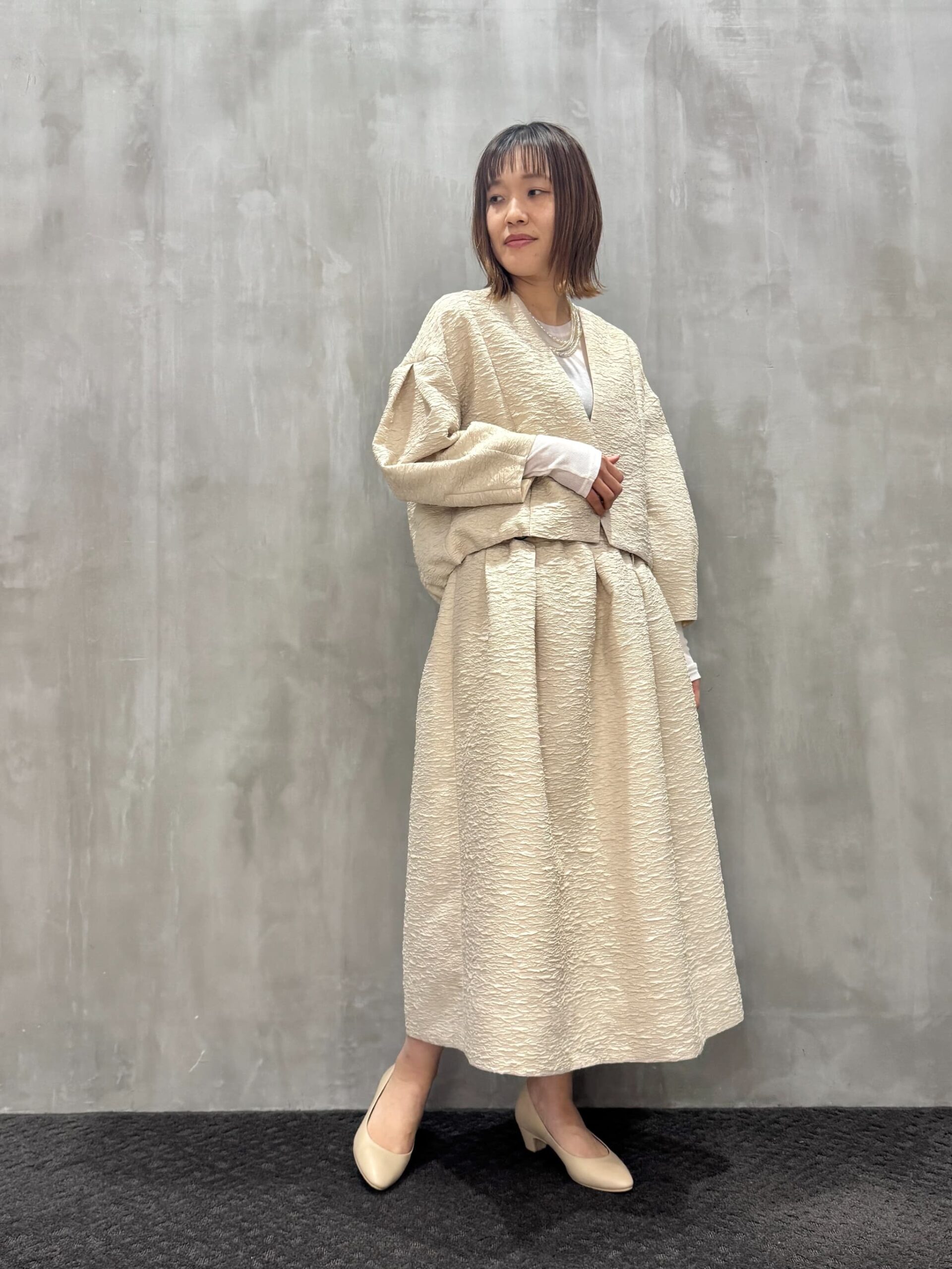 ベージュジャガード 入卒式 ママコーデ