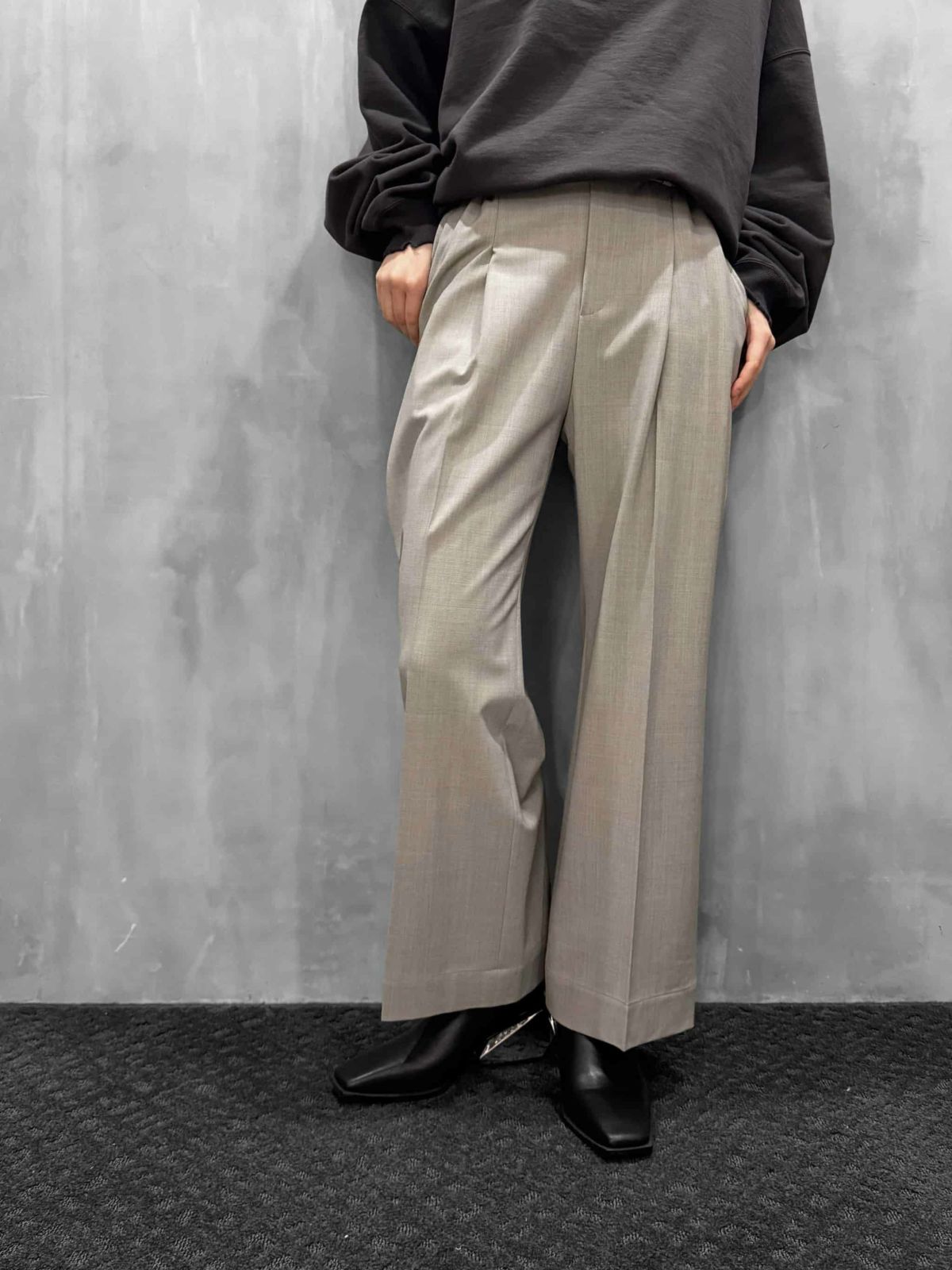 near.nippon（ニアーニッポン）｜ストレッチウール タックワイドパンツ｜110-26E
