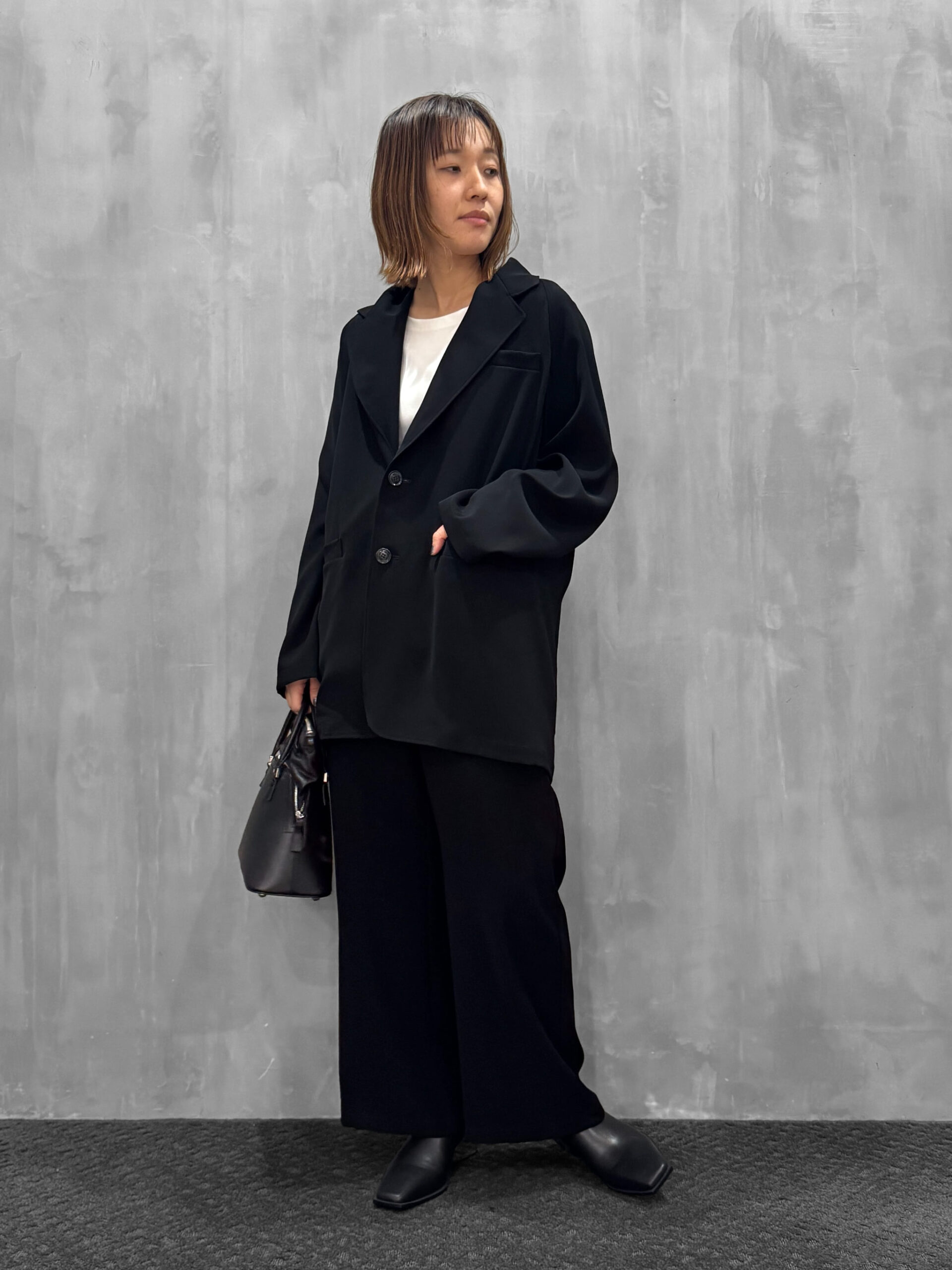 ブラックスーツ 入卒式 ママコーデ